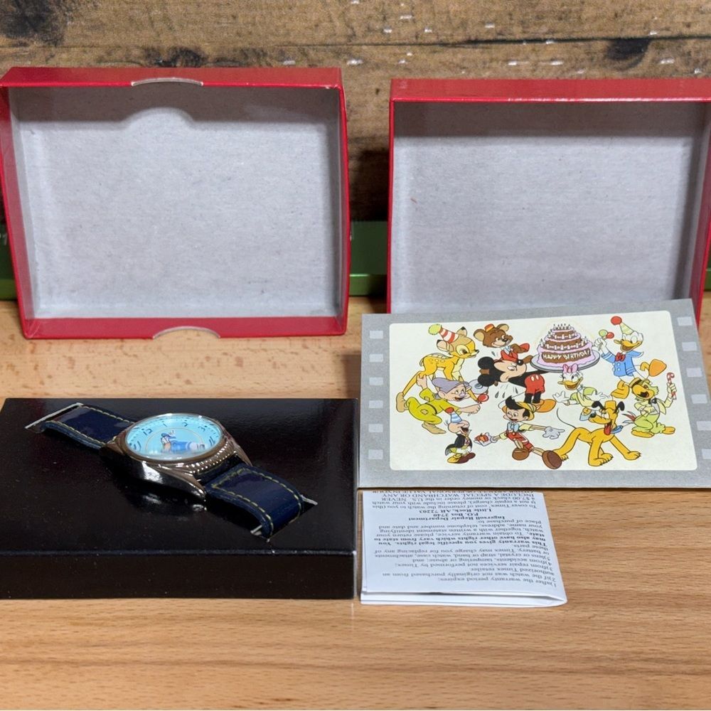 Ingersoll Donald Duck Character Watch Certificate - Picture 3 of 13